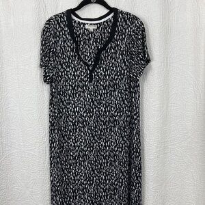 Anne Klein Black and White Abstract Sleep Dress sz Medium